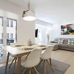 Apartment The Collection | Chicago *