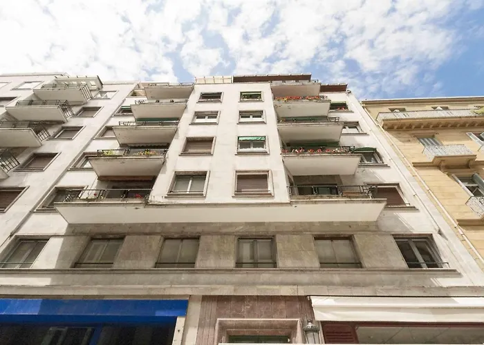 Apartment The Collection | Chicago *